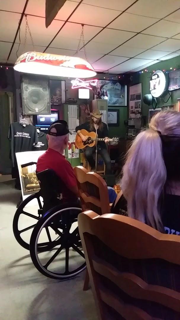 Veterans Pub & Pizza