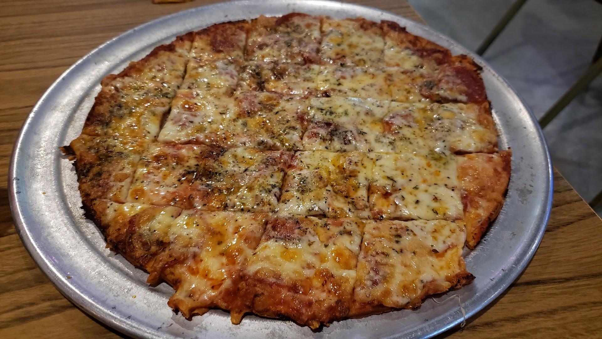 Veterans Pub & Pizza